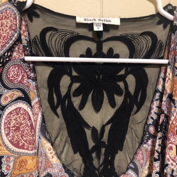 3/$25 🙌🏼 Black Rainn Paisley Pattern Kimono with Lace Back M - Picture 5 of 5